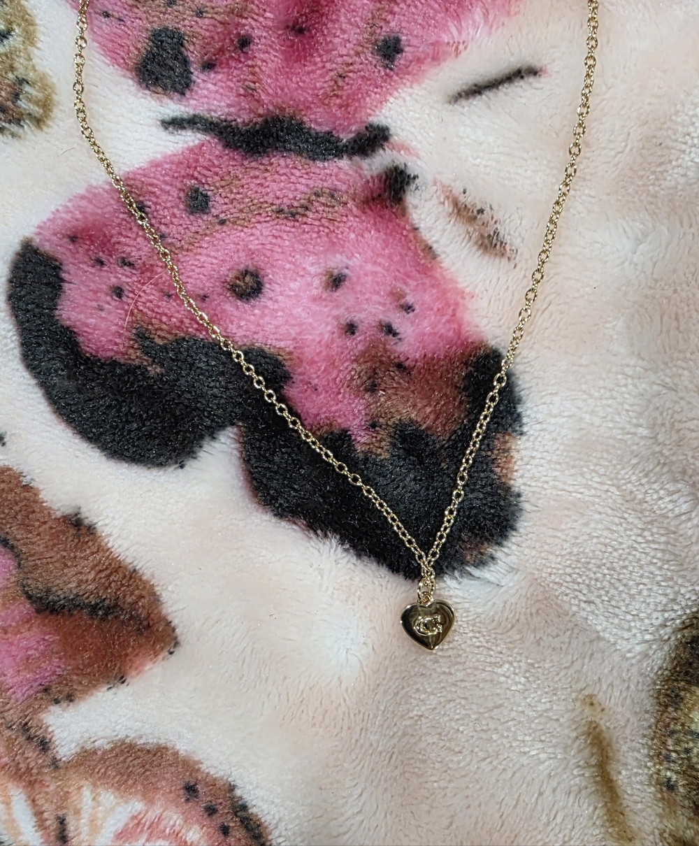 🌻 NEW! Coach Necklace w/ Heart Shaped Pendant 🌻 - Picture 7 of 12